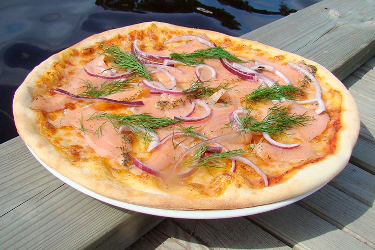 pizza de salmón ahumado y queso 