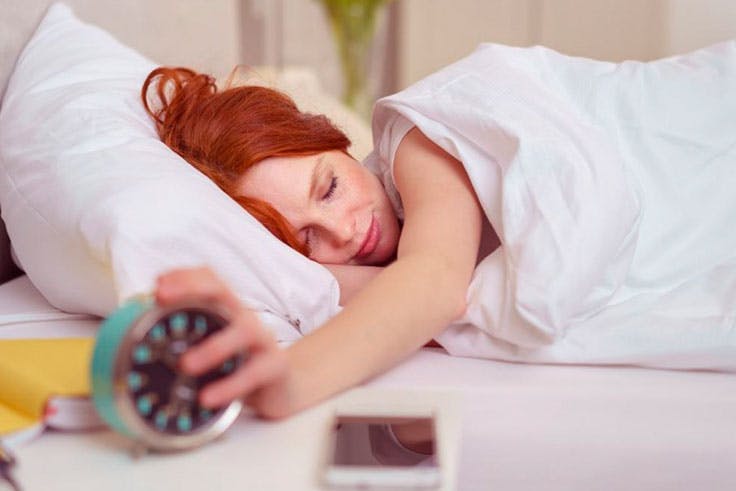 dormir una hora más con el cambio de hora efectos del cambio horario