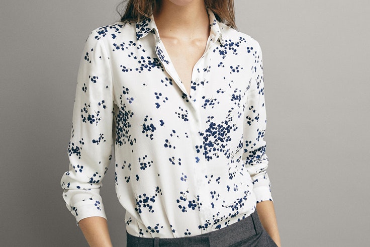 camisa-blanca-estampado-floral-massimodutti