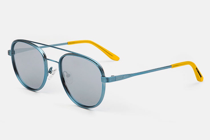 gafas-metal-azul-juanjo-oliva-multiopticas