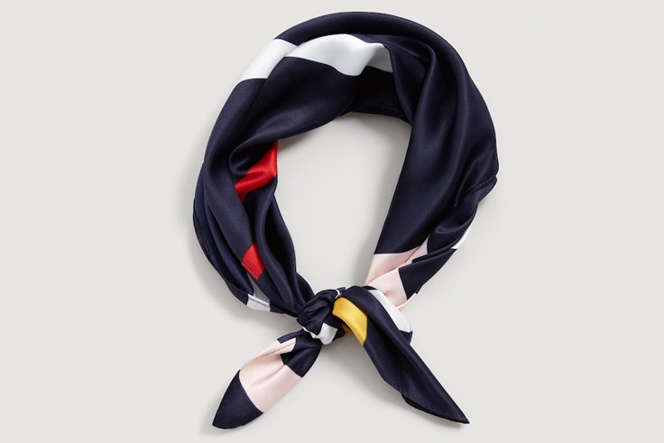 panuelo-estampado-marino-mango