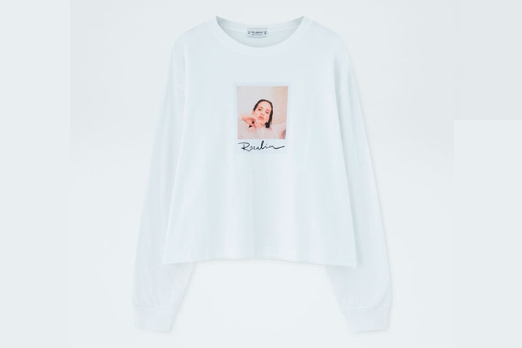 camiseta-manga-larga-blanca-foto-polaroid-rosalia-pull-and-bear-2