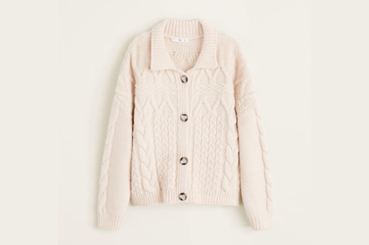 chaqueta-de-punto-blanca-botones-mango