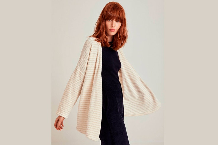 chaqueta-de-punto-blanca-rayas-amichi