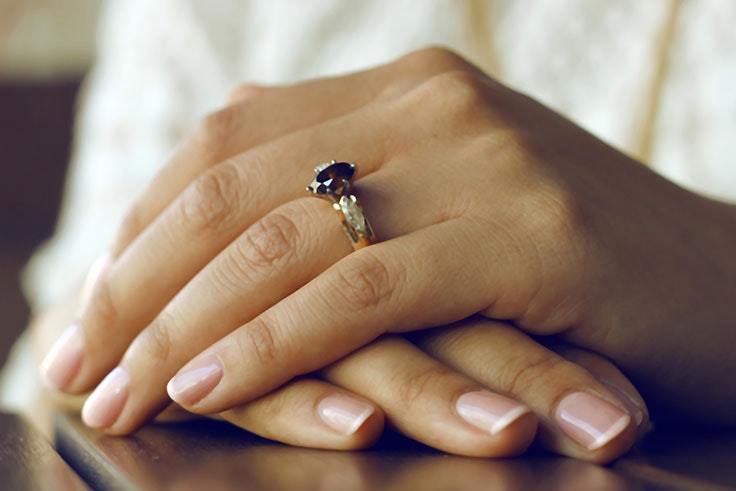 manicura-permanente-manicura-francesa