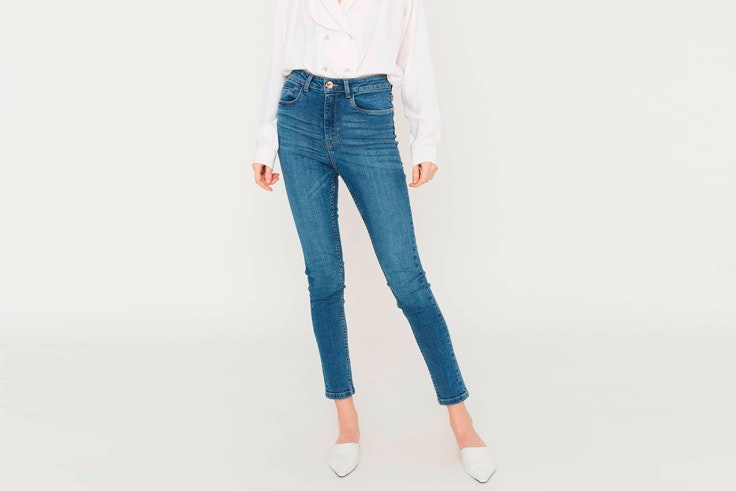 pantalon-vaquero-estrecho-ajustado-amichi