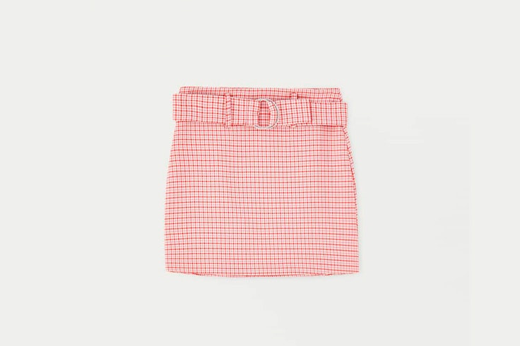 falda-estampado-cuadros-rojo-claro-pull-and-bear