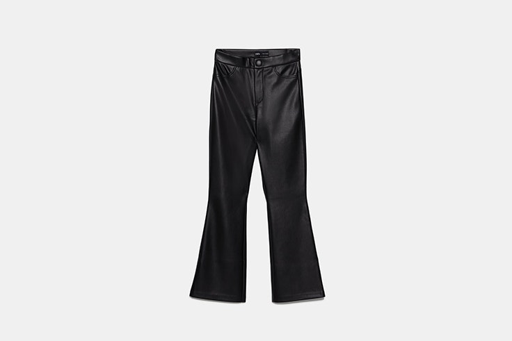 legging flare efecto piel zara María Valdés