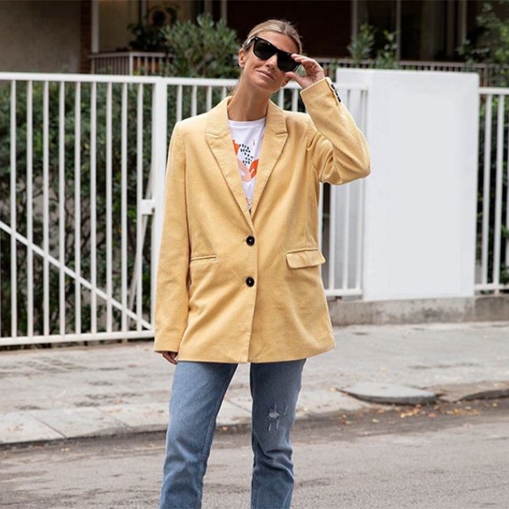 patricia sanes chaqueta americana amarilla