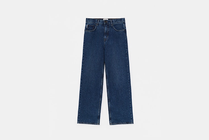 vaquero ancho azul de bimba y lola Clara Aparicio