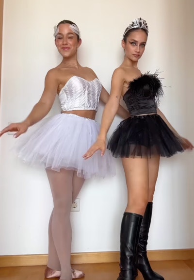 disfraces en pareja para este halloween cisnes 